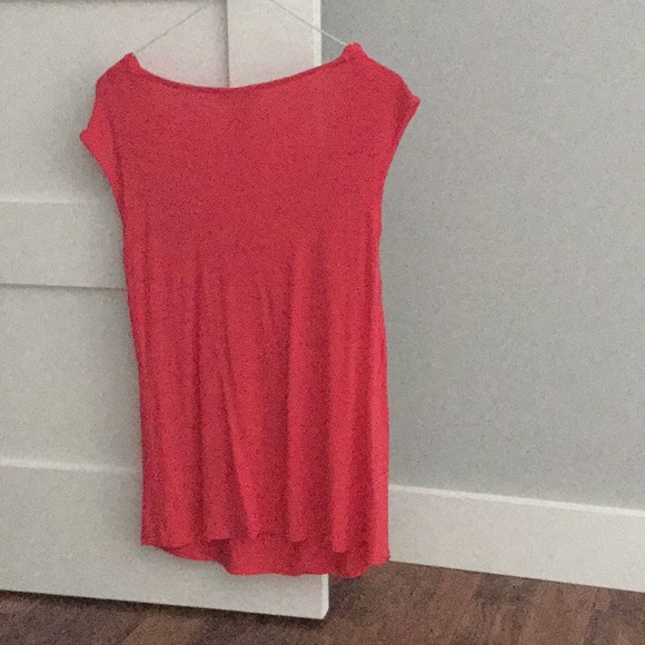 Cute top for spring and summer - Picture 2 of 4